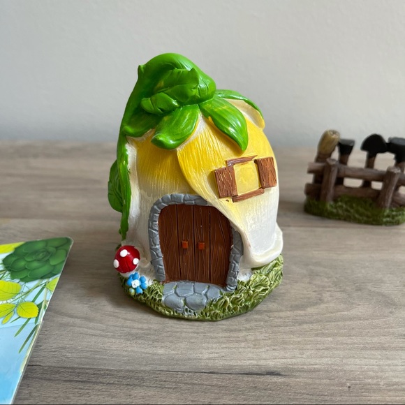 Fairy Garden Set with Yellow House NWT - Picture 3 of 10